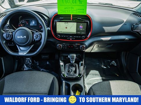 Used 2022 Kia Soul GT-Line FWD image 19