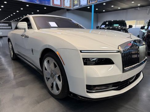 Used 2024 Rolls-Royce Spectre w/ Spectre Launch Package AWD/4WD image 5