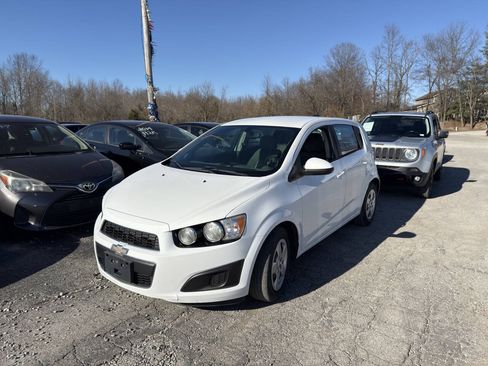 Used 2016 Chevrolet Sonic LS FWD image 2