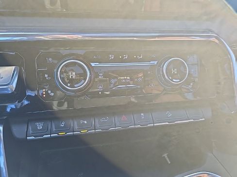 Used 2025 GMC Sierra 2500 Denali Ultimate w/ Max Trailering Package image 22