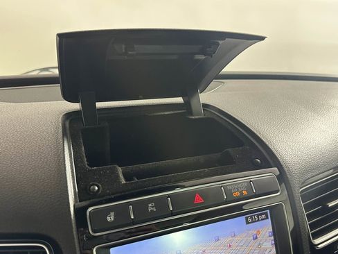 Used 2017 Volkswagen Touareg Wolfsburg Edition image 37