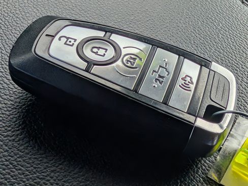 Certified 2021 Ford F150 XLT w/ Equipment Group 302A High image 35