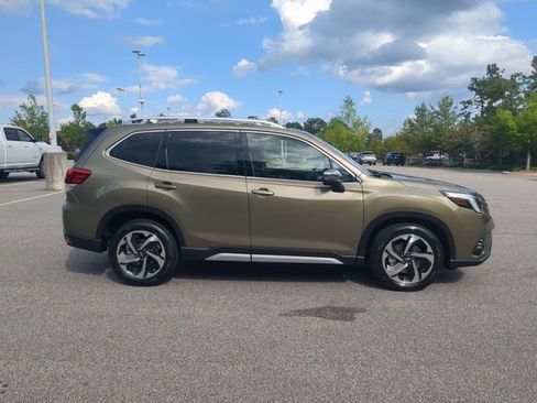 Used 2024 Subaru Forester Touring AWD/4WD image 3