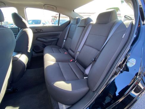 Used 2025 Nissan Altima 2.5 SV image 37