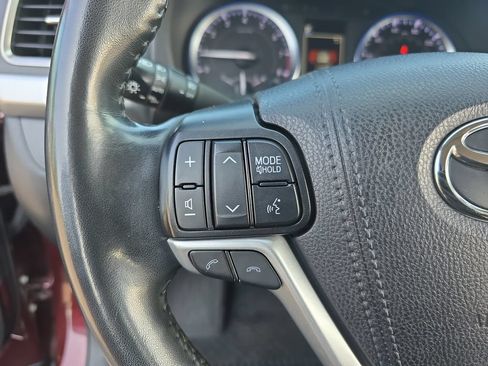 Certified 2019 Toyota Highlander Limited Platinum AWD/4WD image 21