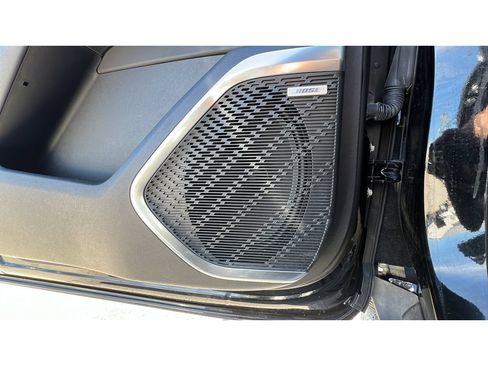 Certified 2025 Buick Enclave Preferred AWD/4WD image 27
