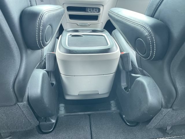 Used 2024 Chrysler Pacifica Touring-L FWD image 20