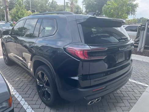 Used 2024 GMC Acadia Elevation w/ Black Edition FWD image 6
