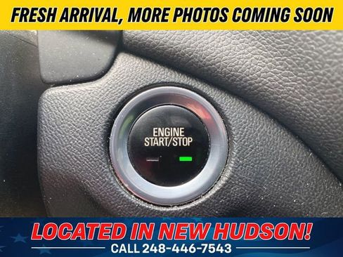 Used 2019 Chevrolet Equinox LT w/ Driver Convenience Package FWD image 10