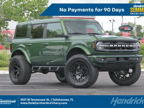 Used 2025 Ford Bronco Outer Banks AWD/4WD image 1