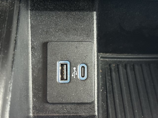 Used 2024 Ford Expedition XLT RWD image 20