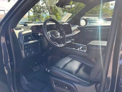 Used 2025 Chevrolet Tahoe Z71 AWD/4WD image 15