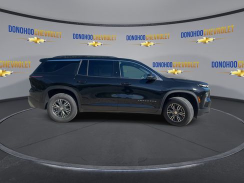 New 2026 Chevrolet Traverse LT w/ Driver Confidence Package FWD image 9