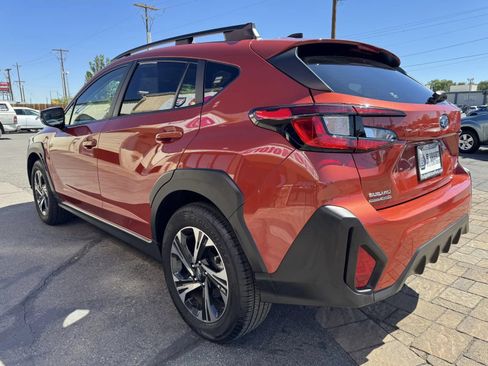 Used 2025 Subaru Crosstrek 2.5i Premium AWD/4WD image 4