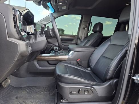 Used 2023 Chevrolet Silverado 1500 RST AWD/4WD image 13