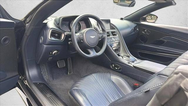 Used 2019 Aston Martin DB11 Volante RWD image 16