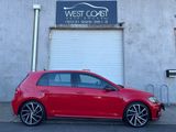 Used 2018 Volkswagen Golf 4-Door image 2