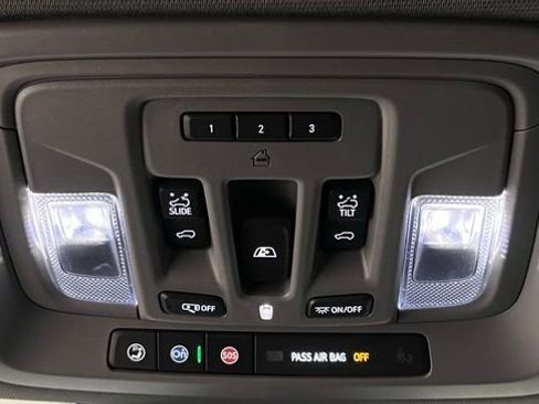 Used 2025 GMC Sierra 1500 Denali w/ Denali Reserve Package AWD/4WD image 42