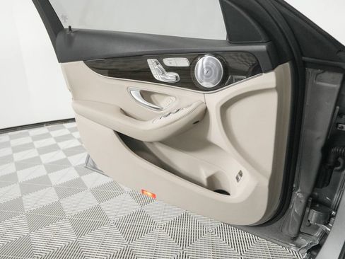 Used 2015 Mercedes-Benz C 300 4MATIC Sedan image 12