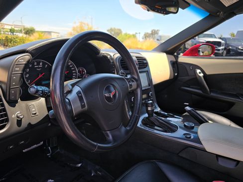 Used 2009 Chevrolet Corvette Convertible w/ Preferred Equipment Group RWD image 40