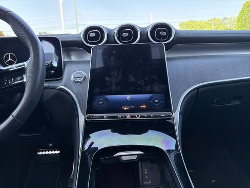 Used 2024 Mercedes-Benz GLC 300 4MATIC image 31