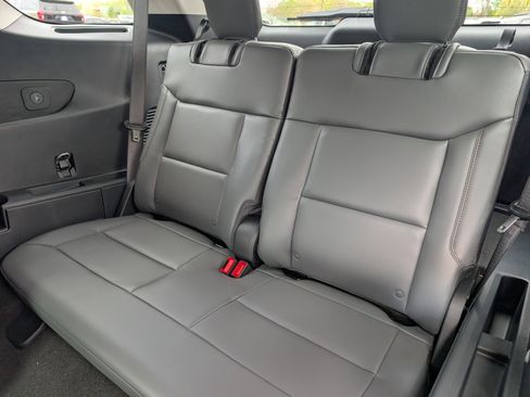 New 2026 Ford Explorer Active w/ Active Comfort Package image 15