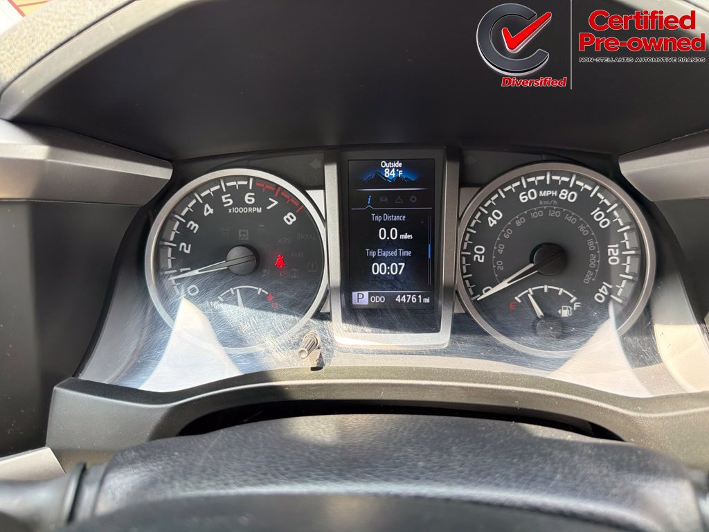 Used 2021 Toyota Tacoma SR5 RWD image 48