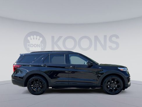 Used 2023 Ford Explorer ST-Line w/ Class IV Trailer Tow Package AWD/4WD image 14