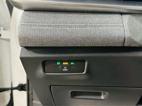 Certified 2025 Volkswagen Tiguan S image 13