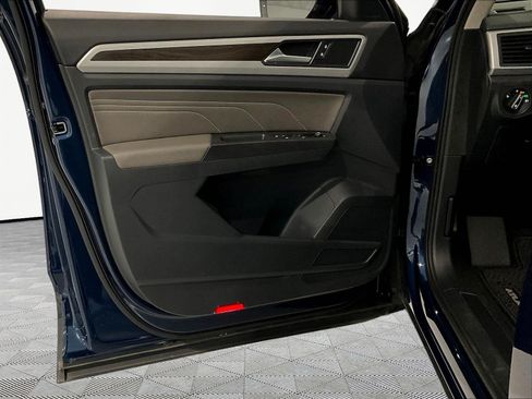 Used 2022 Volkswagen Atlas SE FWD image 20