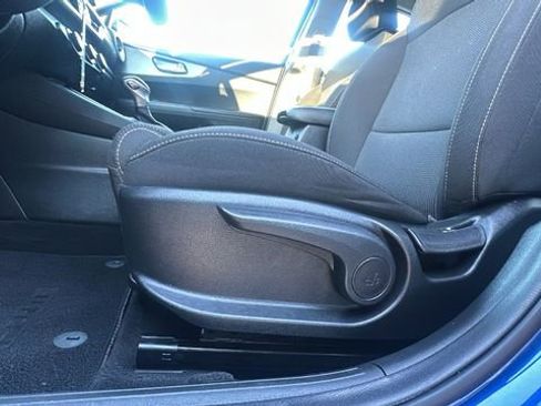 Used 2021 Kia Forte LXS image 23