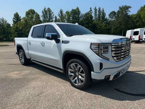 Certified 2026 GMC Sierra 1500 Denali w/ Denali Reserve Package AWD/4WD image 2