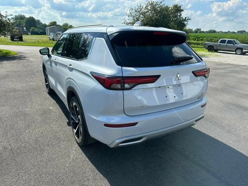 Used 2022 Mitsubishi Outlander SEL AWD/4WD image 3