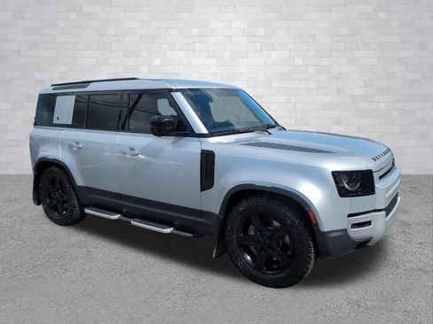 Used 2020 Land Rover Defender 110 HSE AWD/4WD image 2