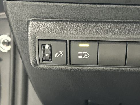 Certified 2025 Toyota Corolla LE FWD image 34