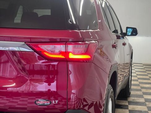 Used 2020 Chevrolet Traverse LT w/ Driver Confidence II Package image 55