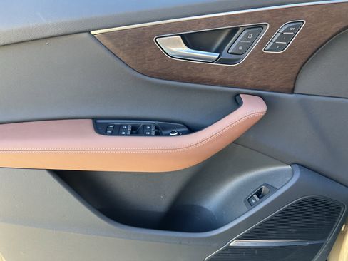 Used 2025 Audi Q7 3.0T Premium Plus w/ Premium Plus Package image 14