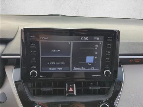 Used 2022 Toyota Corolla LE image 16