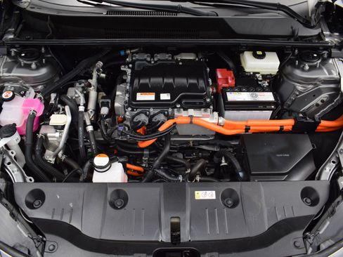 Used 2023 Toyota bZ4X Limited image 9