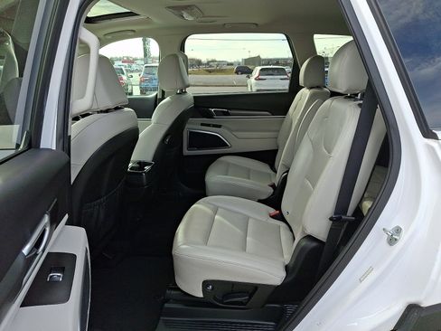 Used 2021 Kia Telluride S image 11