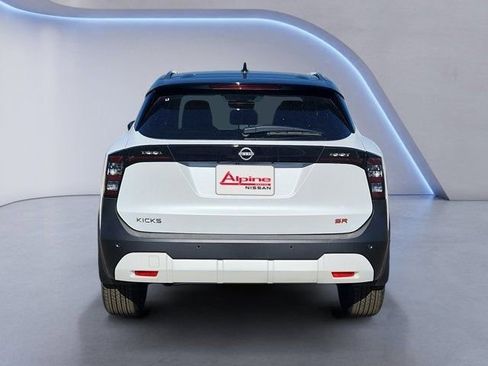 New 2025 Nissan Kicks SR w/ Interior Electronics Package image 4