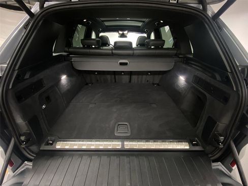 Used 2025 BMW X5 xDrive50e w/ M Sport Package AWD/4WD image 25