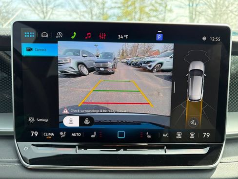 New 2026 Volkswagen Tiguan SE R-Line AWD/4WD image 19