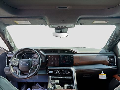 Certified 2025 GMC Sierra 1500 Denali Ultimate image 19