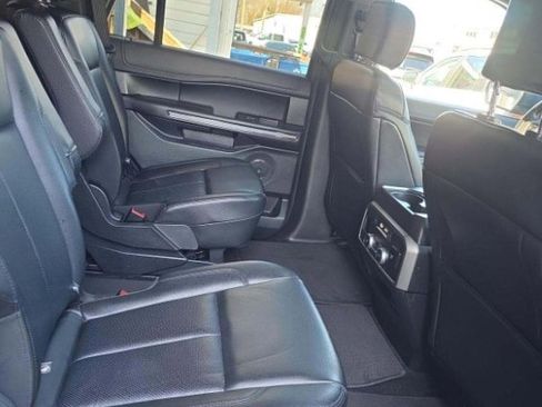 Used 2020 Ford Expedition XLT w/ Equipment Group 202A image 14