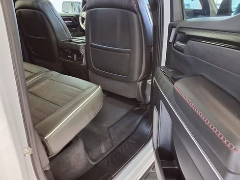 Used 2025 GMC Sierra 1500 AT4X AWD/4WD image 29