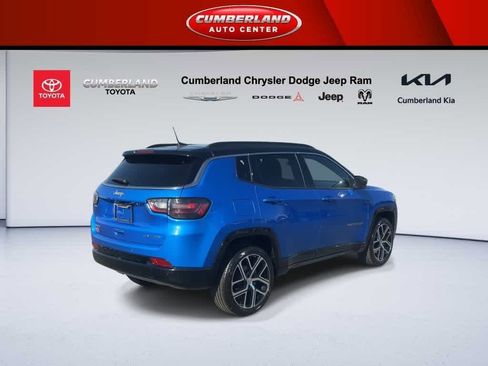 Used 2024 Jeep Compass Limited w/ Elite Group image 8