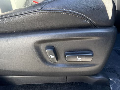 Used 2016 Toyota 4Runner SR5 image 27