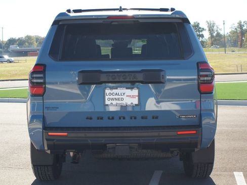 Used 2025 Toyota 4Runner TRD Off-Road Premium image 3