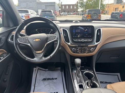 Used 2022 Chevrolet Equinox Premier AWD/4WD image 35